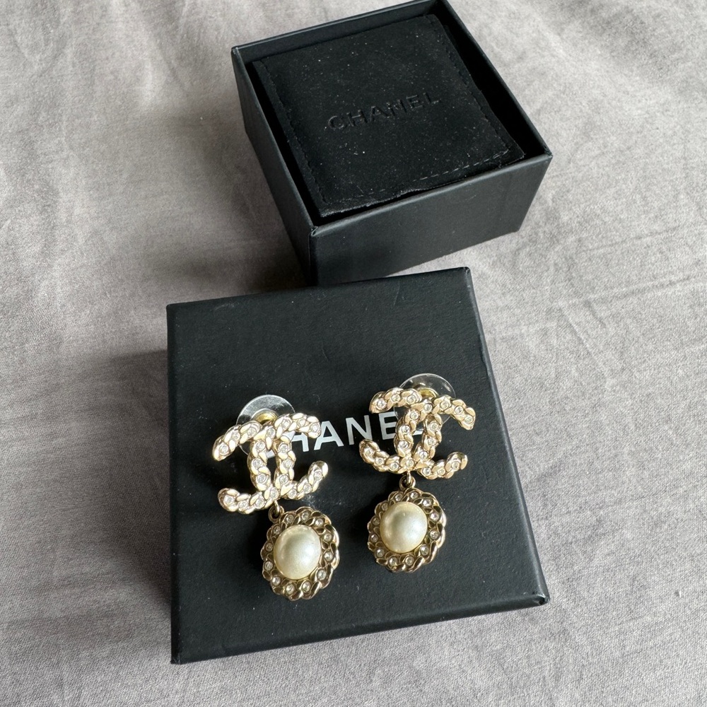 Authentic Chanel Pearl Drop Earrings